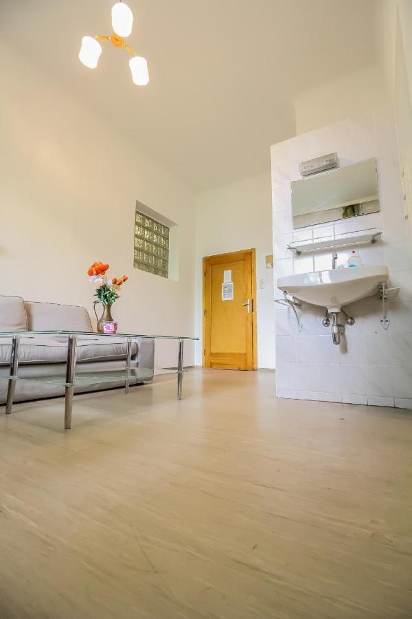 Queen Studio 3P Bs Viena Exterior foto